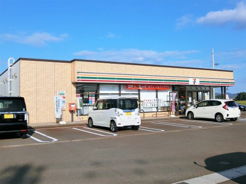 コンビニ　セブンイレブン上越大和店（コンビニ）まで803m