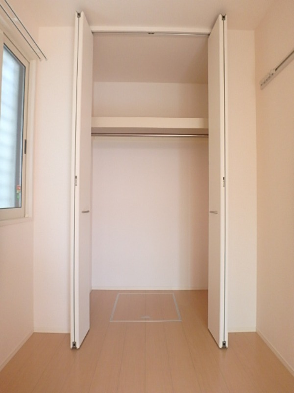 収納　図面と現状に相違がある場合には現状を優先