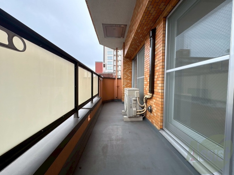 バルコニー　バルコニーが付いていますので一息ついてみてはいかがですか。