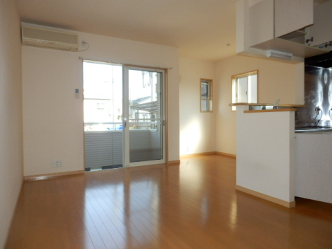 居室・リビング　画像同室タイプ参照