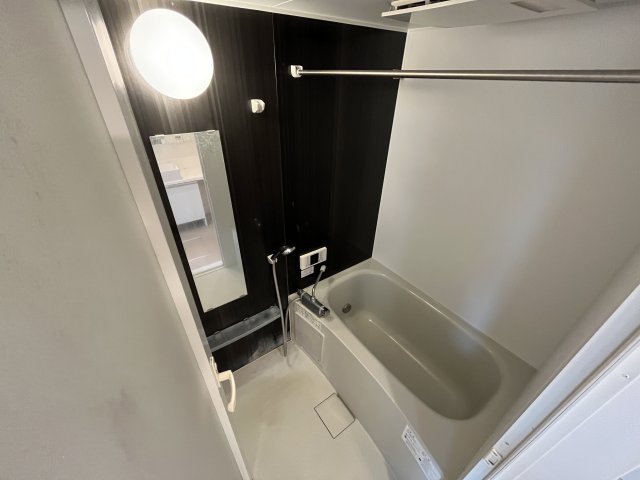 バス・シャワールーム　浴室乾燥機付きで火事効率アップ！