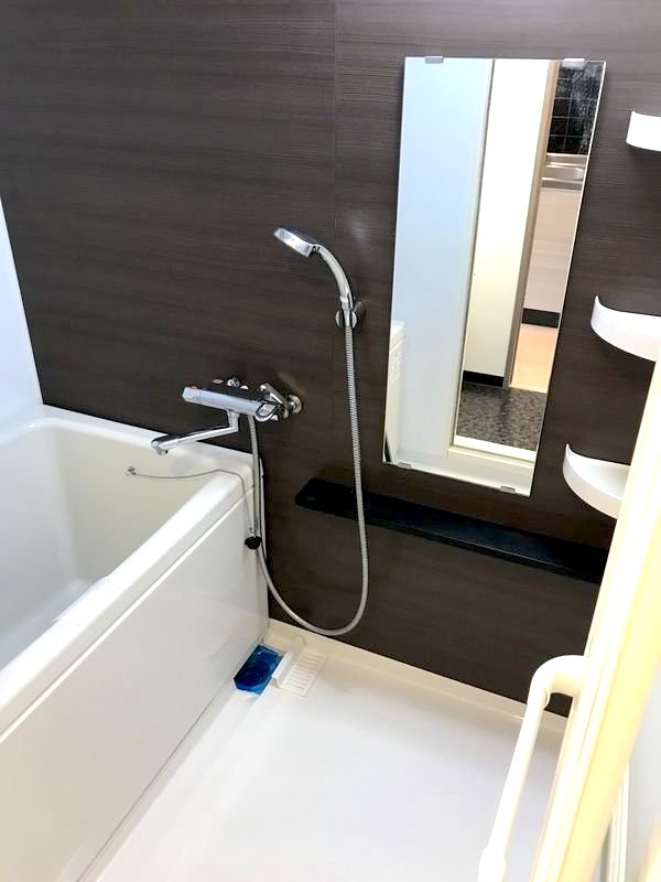 バス・シャワールーム　風呂