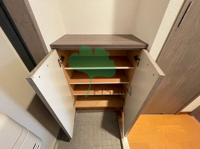 玄関　下駄箱もしっかりついてます！