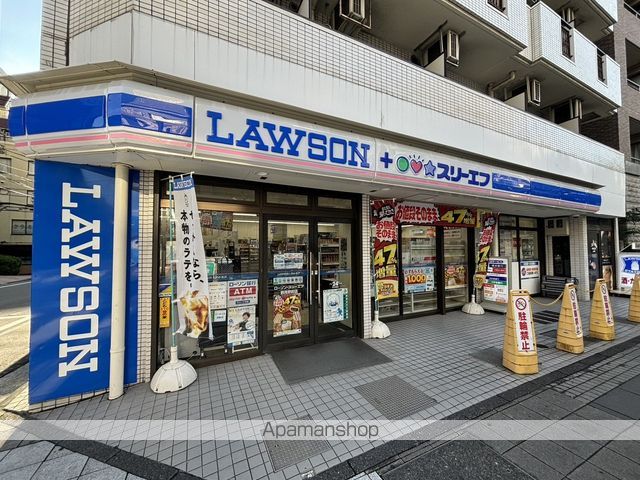 コンビニ　ローソン×スリーエフ（コンビニ）まで99m