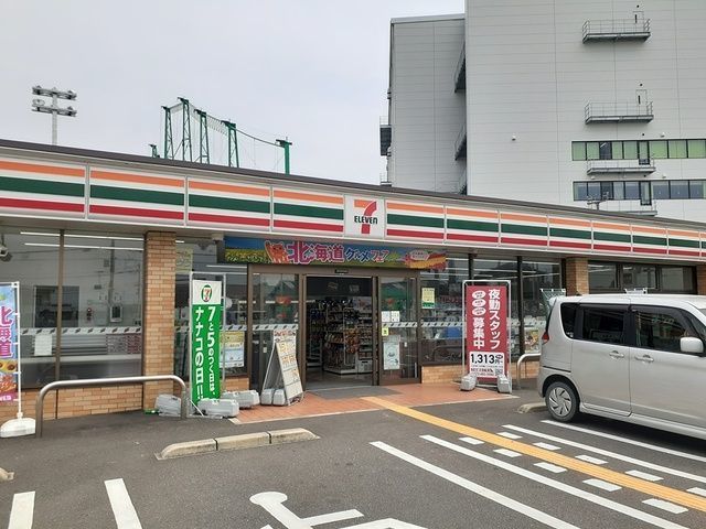 コンビニ　セブンイレブン様（コンビニ）まで1200m