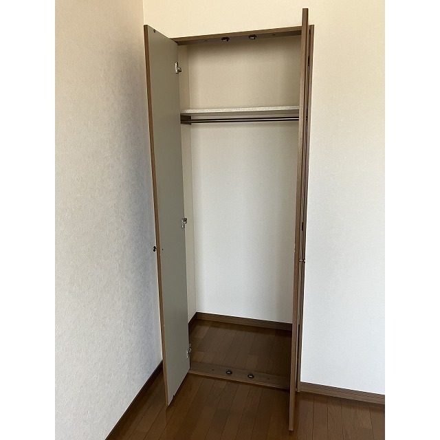 収納　洋室クローゼット