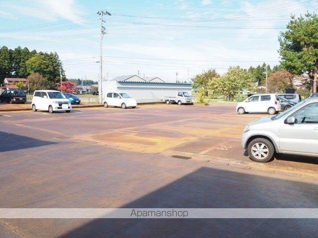 駐車場　駐車場