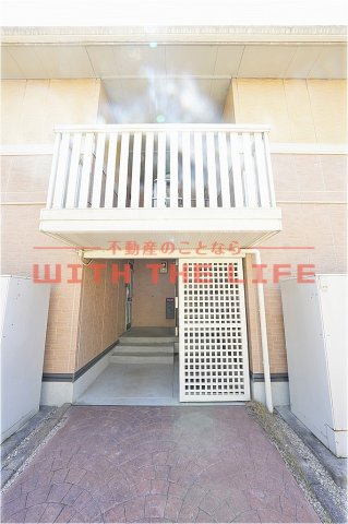 エントランス　建物の内部です