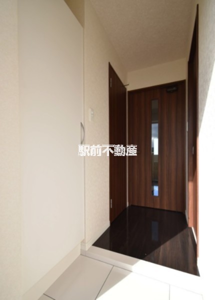玄関　※同マンション別部屋