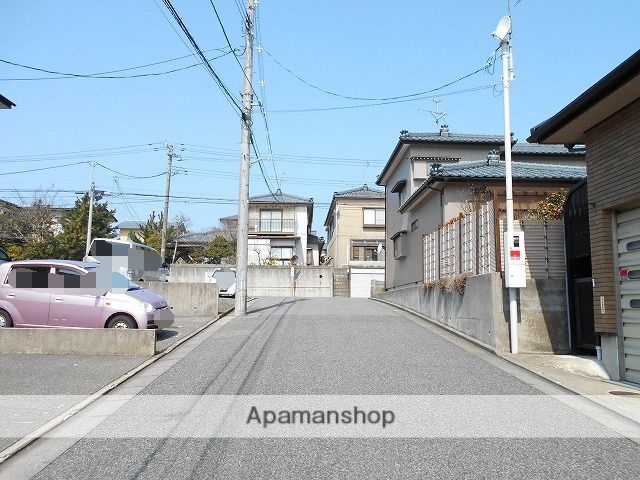 その他　前面道路（その他）まで0m