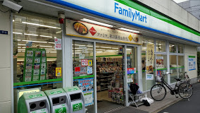 コンビニ　ファミリーマート 東十条六丁目店（コンビニ）まで258m