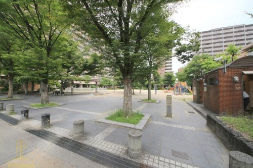 公園　鶴満寺公園（公園）まで307m