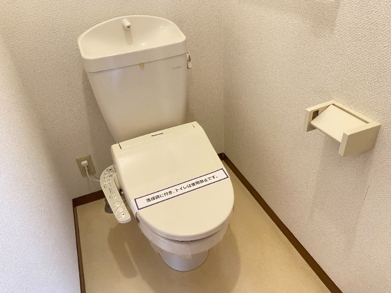 トイレ　別号室