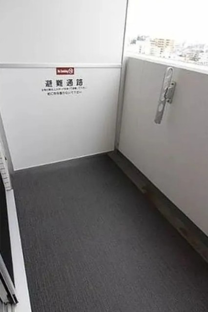 バルコニー