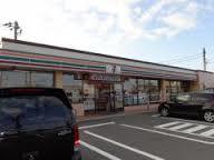 コンビニ　セブンイレブン富山窪新町店（コンビニ）まで711m