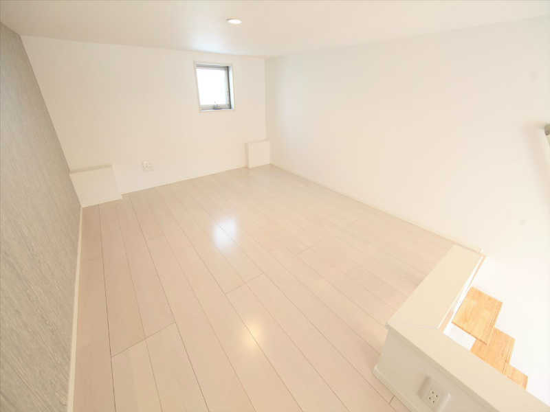 その他部屋・スペース　上段ロフト5.8帖（収納でもお部屋でも使えます）イメージ写真