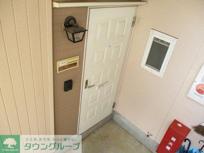玄関　お問合せはタウンハウジングまで！※現地待合わせ相談可能