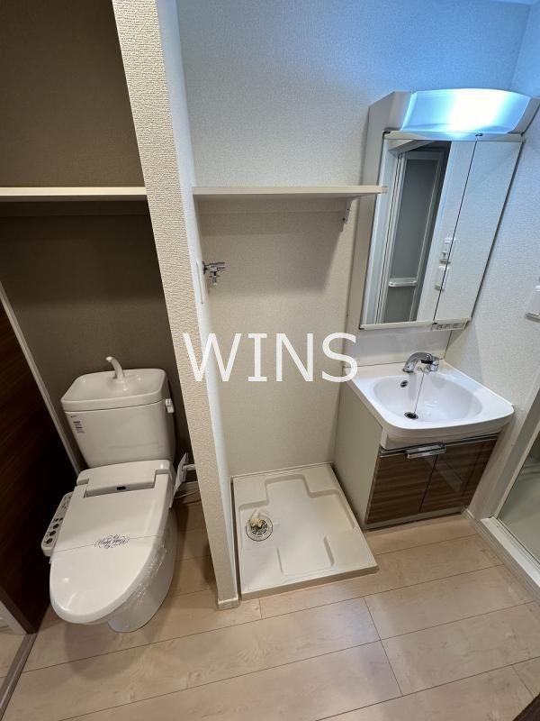 洗面設備　別部屋参考写真です