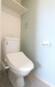 トイレ　※同タイプの別の部屋写真です。現況を優先