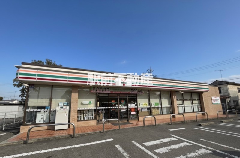 コンビニ　セブンイレブン佐賀城内2丁目店（コンビニ）まで400m