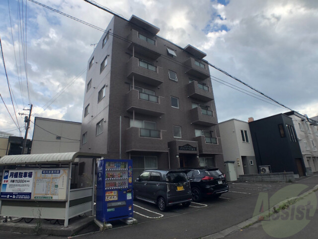 建物外観　札幌市北区北三十六条西「グランメール麻生」