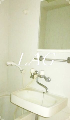 洗面設備　洗面台です。