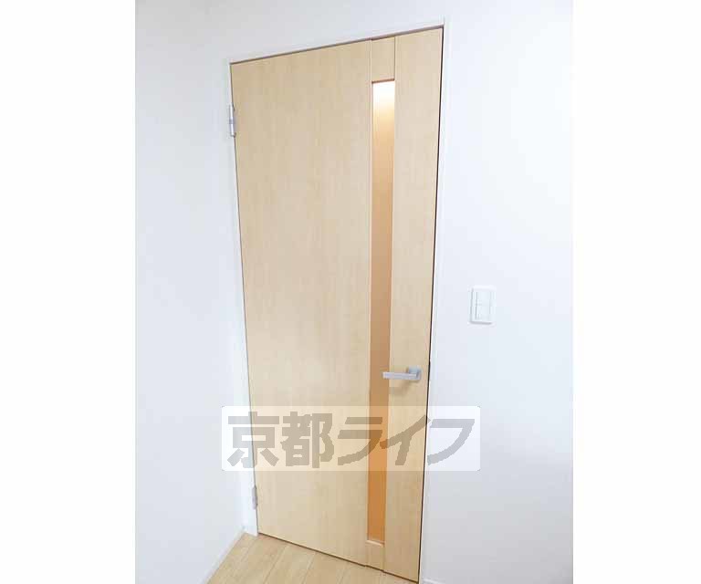 その他設備　しっかりとしたドアです。