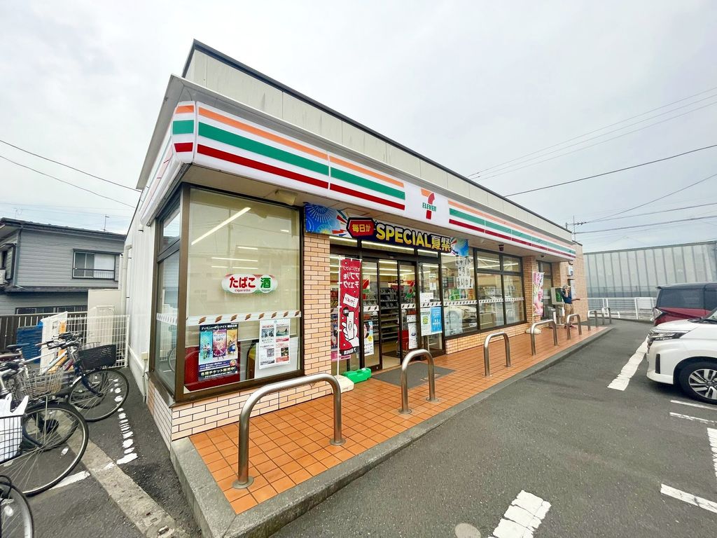コンビニ　セブンイレブン茅ヶ崎辻東店（コンビニ）まで670m