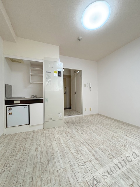 居室・リビング　日当たりのいいお部屋です♪