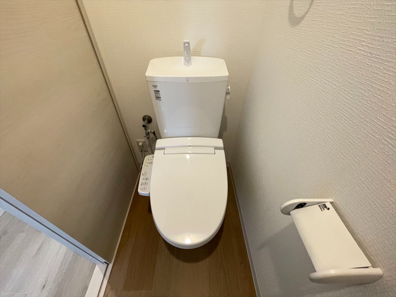 トイレ　温水洗浄便座で快適