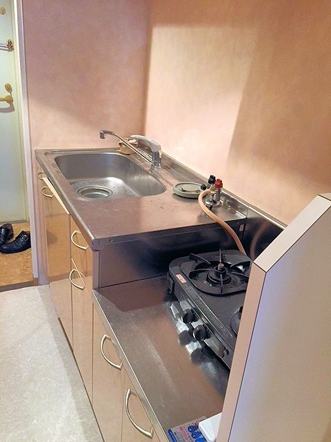 キッチン　2口コンロ完備