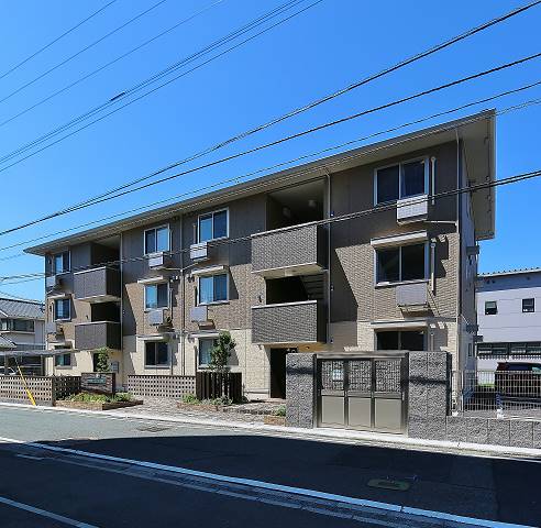 建物外観　2019年築の人気デザイナーズアパートです