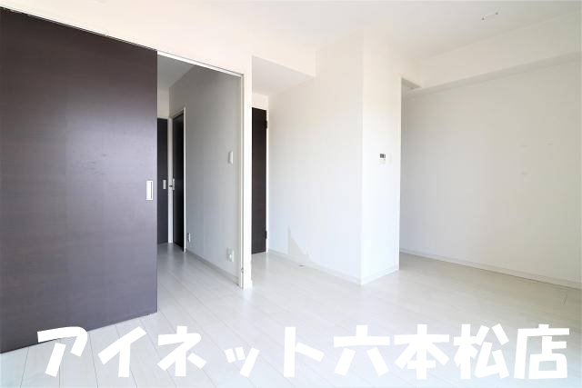 居室・リビング　広々としていいですね。