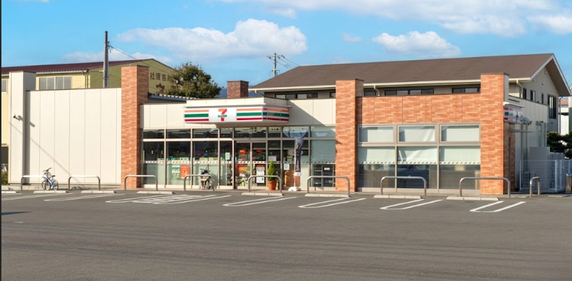 コンビニ　セブンイレブン 沼津小諏訪店（コンビニ）まで745m