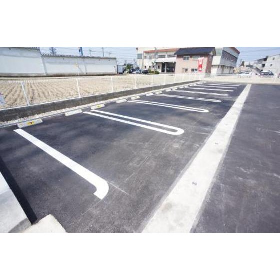駐車場　融雪付駐車場
