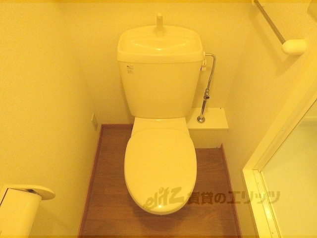 レオパレスブリリアント2のトイレ写真