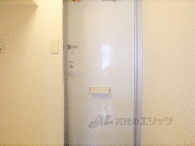 レオパレスブリリアント2の玄関写真