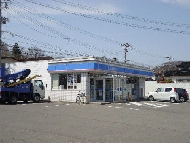 コンビニ　ローソン新屋比内町店（コンビニ）まで500m