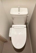 トイレ　清潔感のあるトイレです