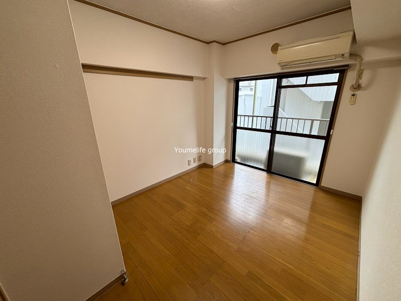 玄関　※室内写真は全て別部屋のものです