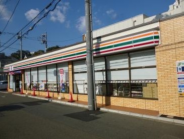 コンビニ　セブンイレブン 横浜帷子町2丁目店（コンビニ）まで617m