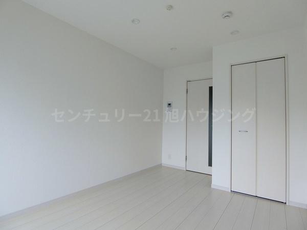 居室・リビング　※同タイプ別室参考写真