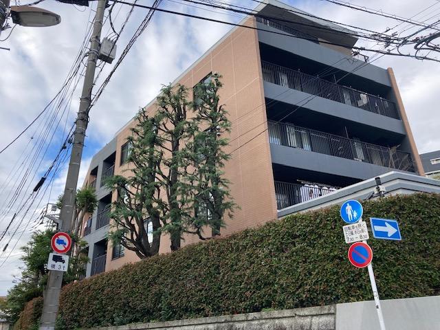 建物外観　高台　閑静な住宅街です