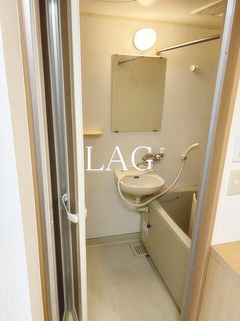 バス・シャワールーム　お風呂です。
