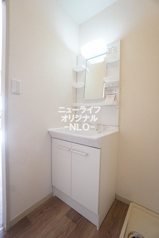 洗面設備　忙しい朝の身支度に役立つ洗髪洗面台☆