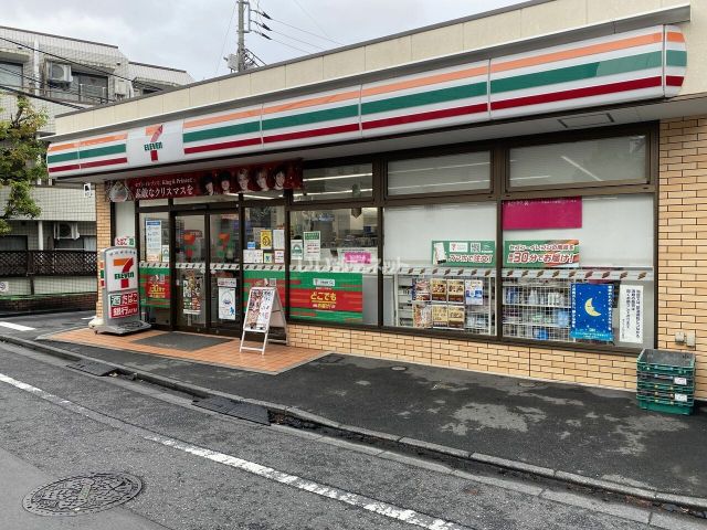 コンビニ　セブンイレブン 新宿上落合3丁目店（コンビニ）まで442m