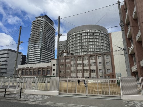 小学校　大阪市立扇町小学校（小学校）まで956m