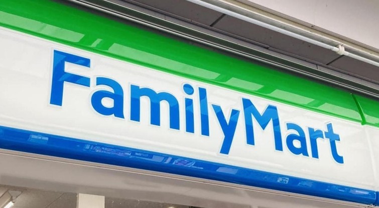 コンビニ　ファミリーマート水道橋西通り店（コンビニ）まで101m