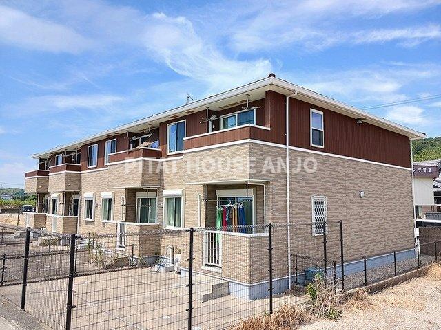 建物外観　落ち着いた雰囲気の外観です