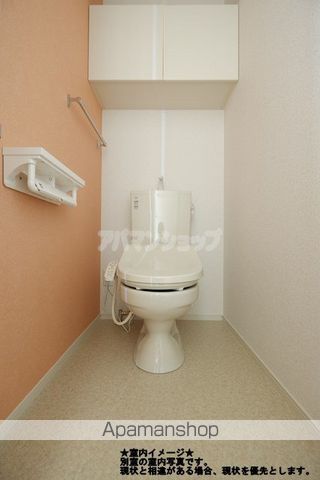東武越生線 一本松駅 徒歩3分 3階建 築8年のトイレ写真